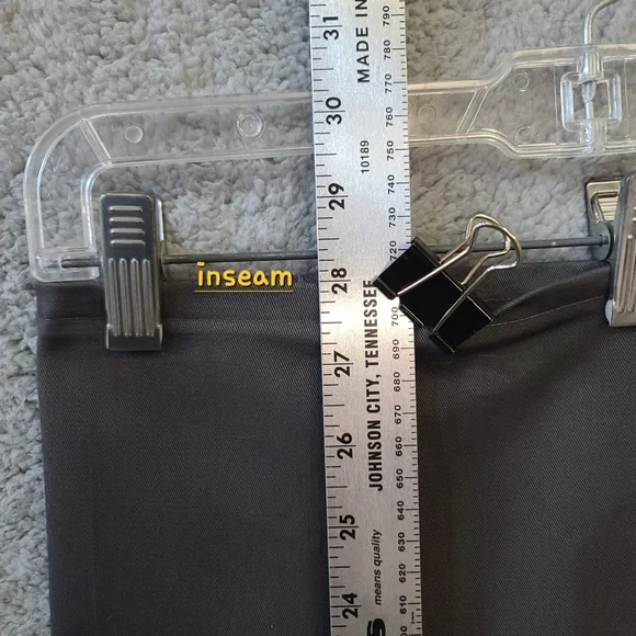 Joseph Abboud Gray Chinos Straight Leg - Picture 6 of 9